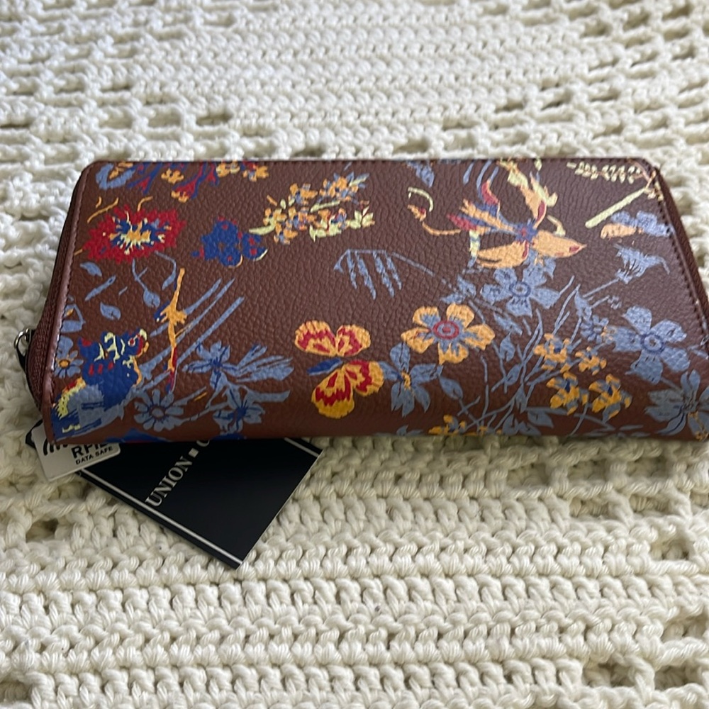 Ladies RFID brown wallet with abstract floral design
